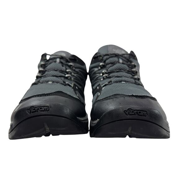 Shoes - Picture 2 of 9